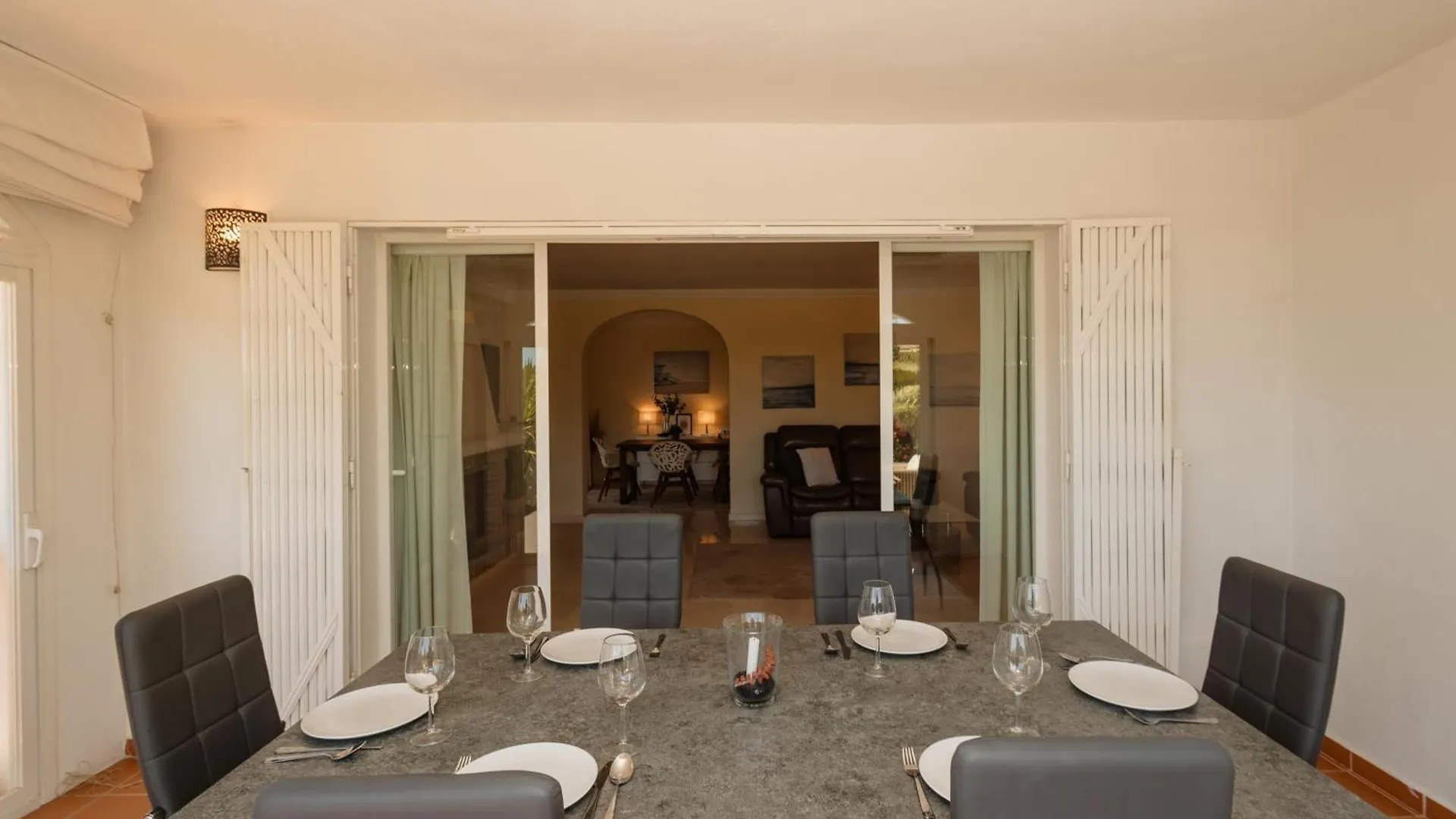 Stunning Villa With Private Pool In Elviria Next To Golf Course Marbella