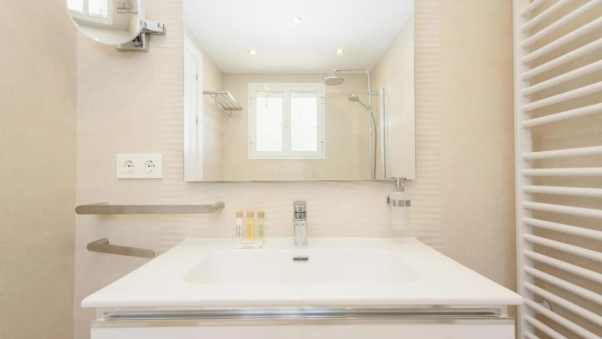 Stunning Villa With Private Pool In Elviria Next To Golf Course Marbella