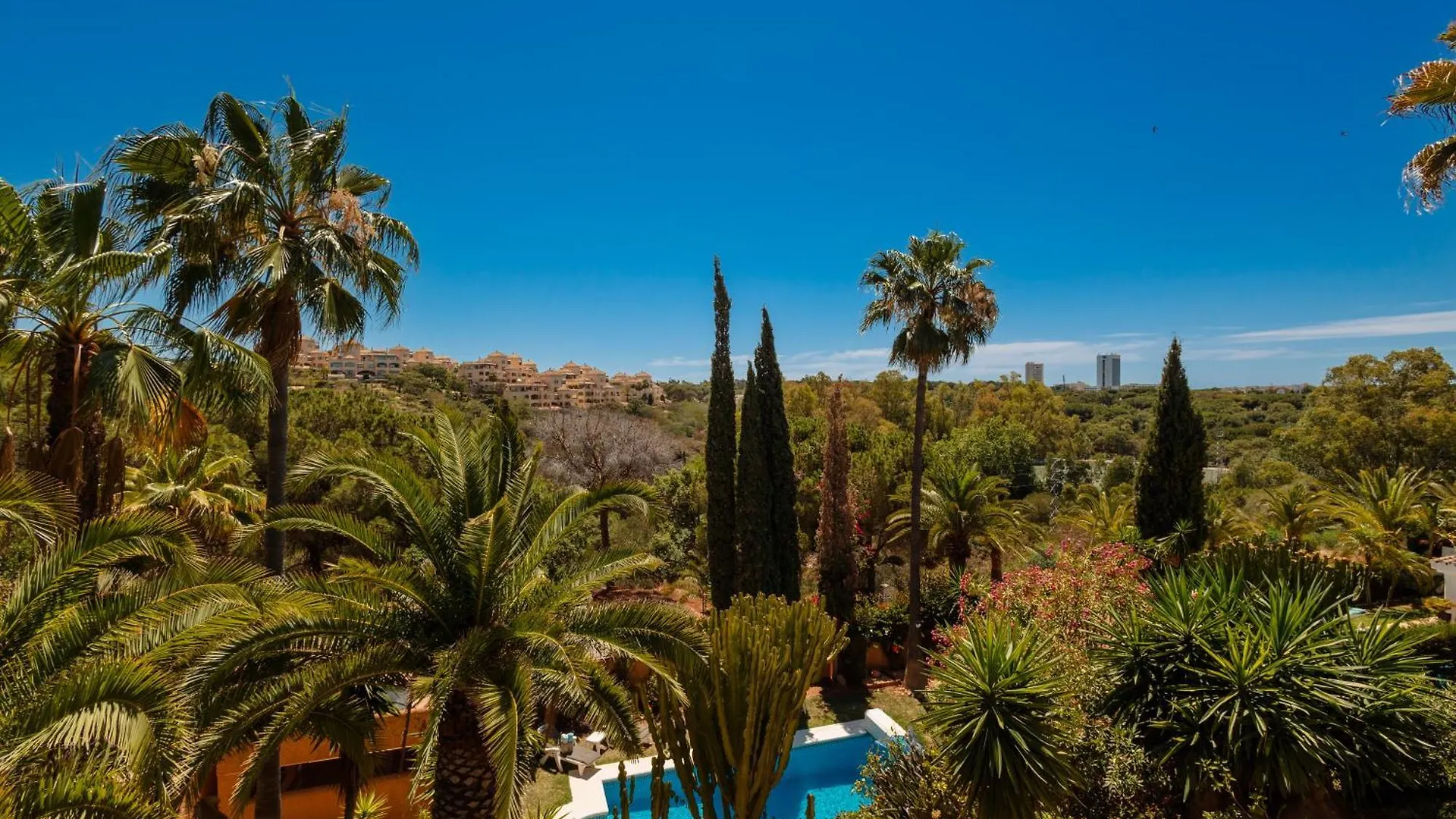 Stunning Villa With Private Pool In Elviria Next To Golf Course Marbella Spain