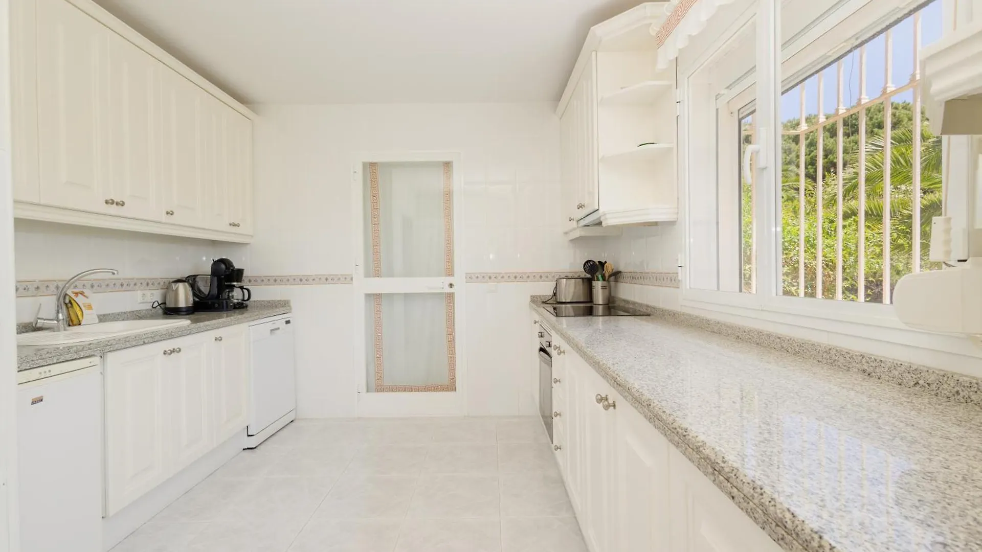 Stunning Villa With Private Pool In Elviria Next To Golf Course Marbellac