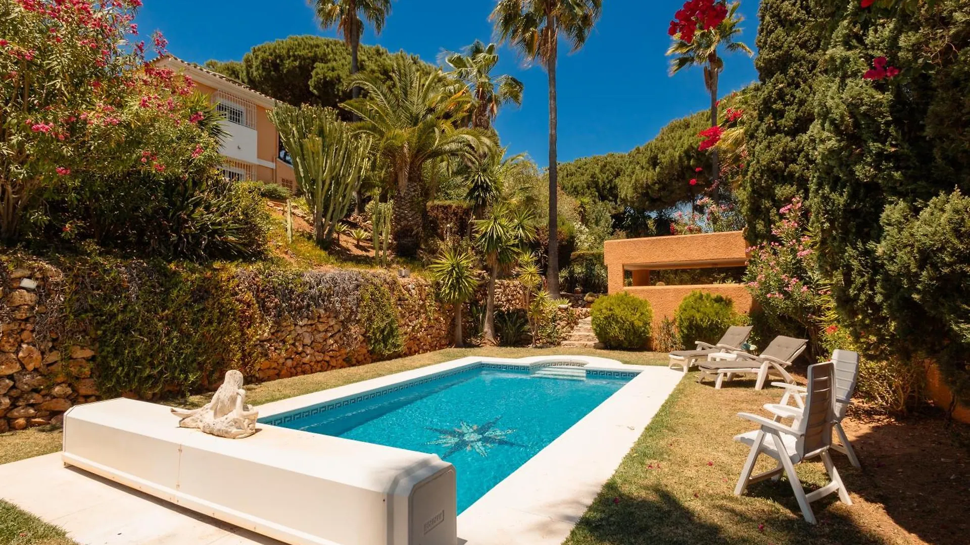 Stunning Villa With Private Pool In Elviria Next To Golf Course Marbellac